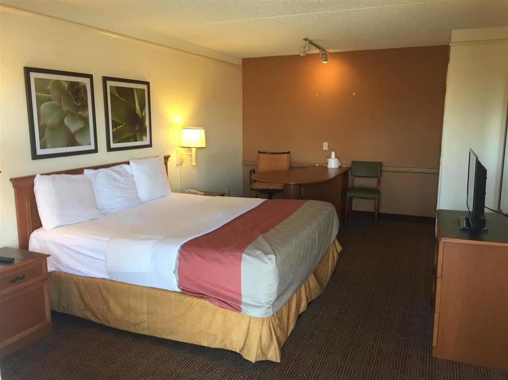 Econo Lodge Del City Zewnętrze zdjęcie
